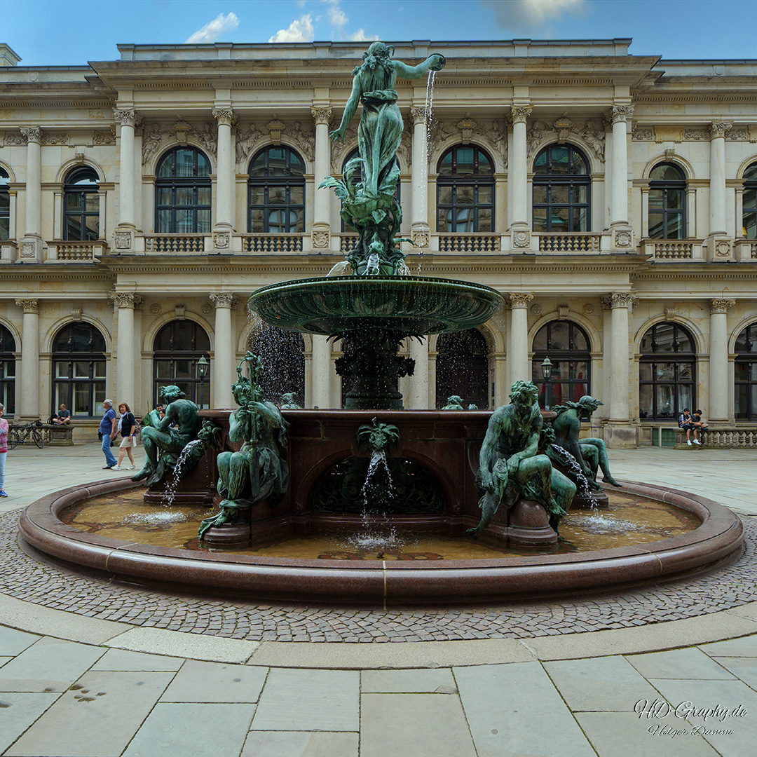 Bild Aufnahme in Hamburg Brunnen © HD-Graphy.de